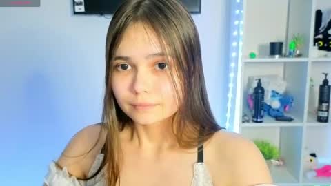 Julia Next stream  online show from 06-06-26, 06:56