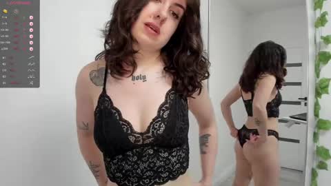 Adrianne online show from 05-09-26, 01:49
