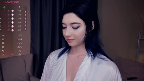 Lina online show from 02-05-25, 12:38