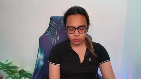 your_dreamgirlxxx69 online show from 05-13-26, 08:34