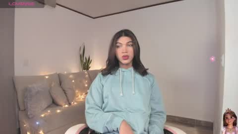 Snapshot of your_favorite_doll_ chatting on 07-08-26, 09:41 Eliza online show from 07-08-26, 09:41