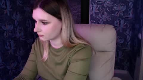 Snapshot of your_freya chatting on 03-21-26, 02:31 Freya online show from 03-21-26, 02:31