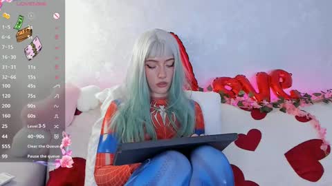 Snapshot of your_garcia chatting on 02-11-25, 12:06 Sheryl online show from 02-11-25, 12:06