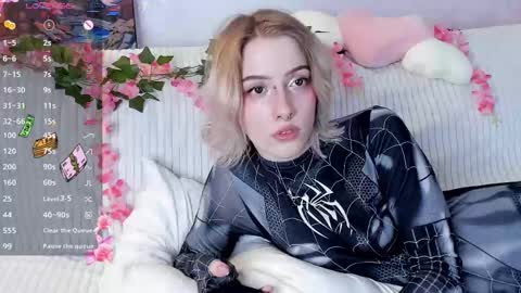 Snapshot of your_garcia chatting on 03-04-25, 04:27 Sheryl online show from 03-04-25, 04:27