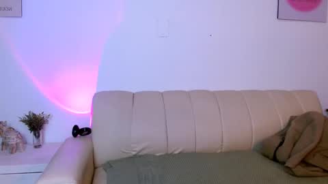 Snapshot of your_girl_of_dream chatting on 05-23-26, 02:06 your_girl_of_dream online show from 05-23-26, 02:06