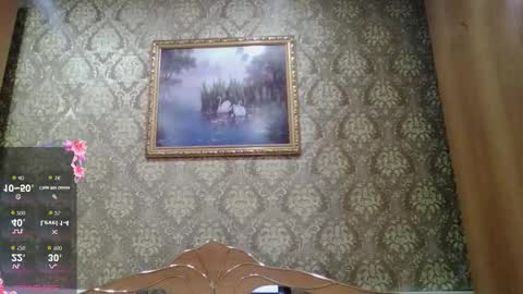 Snapshot of your_honeyy chatting on 10-20-25, 10:38 Mark online show from 10-20-25, 10:38