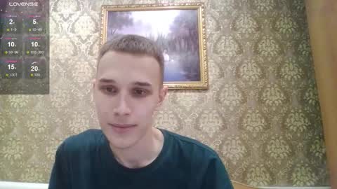 Snapshot of your_honeyy chatting on 10-27-25, 08:40 Mark online show from 10-27-25, 08:40