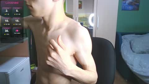 Snapshot of your_honeyy chatting on 06-07-26, 08:01 Mark online show from 06-07-26, 08:01