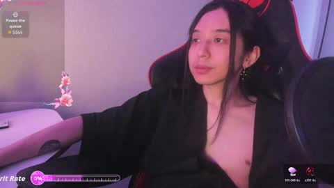 Snapshot of your_little_twink chatting on 06-05-26, 01:45 Han online show from 06-05-26, 01:45