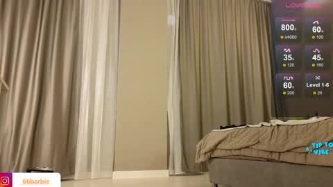 Jessica Loyd online show from 02-11-25, 06:08