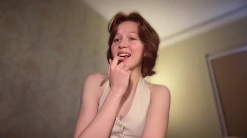 Snapshot of your_moonlight_ chatting on 05-06-26, 12:32 Mia online show from 05-06-26, 12:32