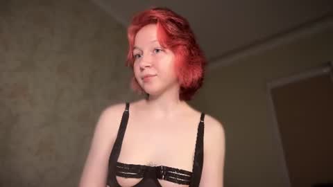Snapshot of your_moonlight_ chatting on 06-09-26, 04:18 Mia online show from 06-09-26, 04:18