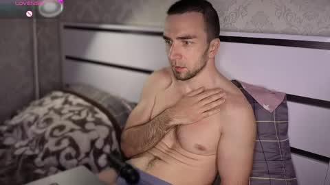 Snapshot of your_new_boyfriend17 chatting on 04-28-26, 06:40 Your new boyfriend17 online show from 04-28-26, 06:40