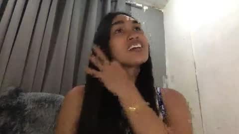 Snapshot of your_other_halfxx chatting on 05-14-26, 08:54 Miss Larah online show from 05-14-26, 08:54
