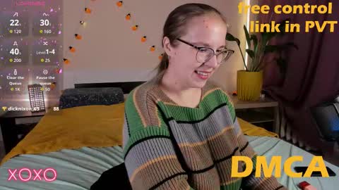 Snapshot of your_pennyy_ chatting on 10-15-25, 07:47 Pennyy online show from 10-15-25, 07:47