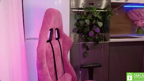 Alice  online show from 04-10-26, 12:49