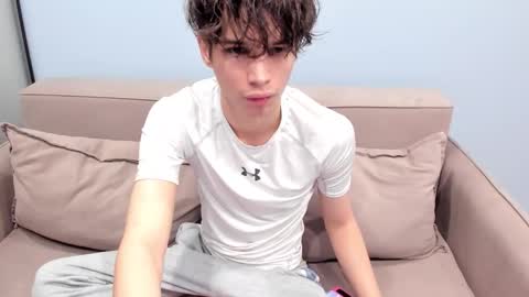 your_shy_guy online show from 12-05-25, 07:54