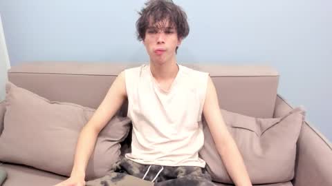 your_shy_guy online show from 01-08-26, 07:27