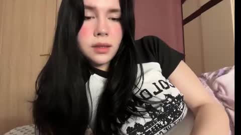 Snapshot of your_tender_doll chatting on 07-02-26, 01:49 Alice online show from 07-02-26, 01:49