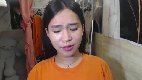 your_twinkletoes18 online show from 03-19-26, 08:13