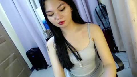 Hi its me Yna online show from 12-12-24, 06:21