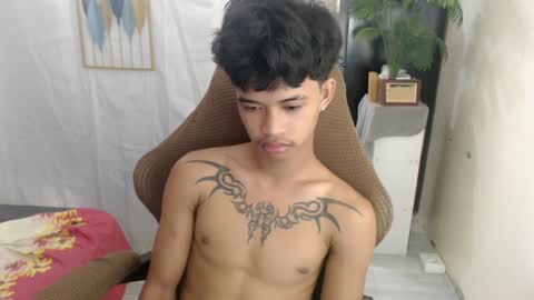 Snapshot of yourasian_eric chatting on 07-07-26, 03:20 yourasian_eric online show from 07-07-26, 03:20