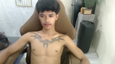 Snapshot of yourasian_eric chatting on 07-17-26, 01:18 yourasian_eric online show from 07-17-26, 01:18