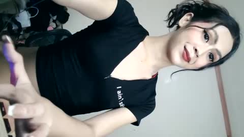 Snapshot of yourbabyriana chatting on 01-04-25, 12:05 Angel online show from 01-04-25, 12:05