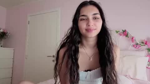 Snapshot of yourbella37 chatting on 06-28-26, 04:35 yourbella37 online show from 06-28-26, 04:35