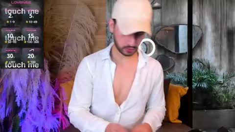 YOURBOYNEXTDOOR online show from 01-10-26, 07:15