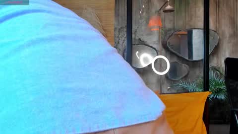 YOURBOYNEXTDOOR online show from 01-13-26, 07:19