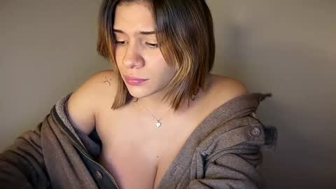 yourcutemolly__ online show from 06-05-26, 06:52