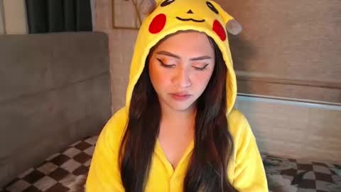 JEN  online show from 01-17-25, 07:41