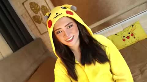 JEN  online show from 09-21-25, 09:33