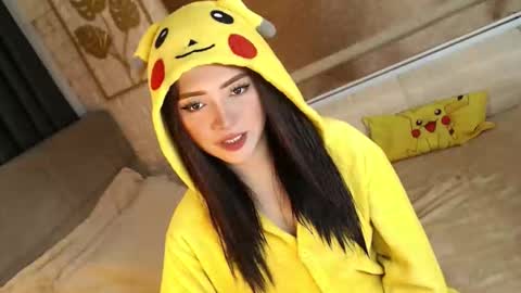 JEN  online show from 10-24-25, 11:50