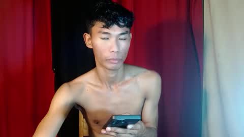 Snapshot of yourdreamboyx chatting on 12-01-24, 05:13 Rence online show from 12-01-24, 05:13