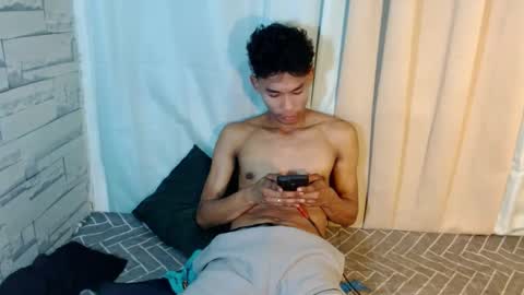 Snapshot of yourdreamboyx chatting on 12-09-24, 08:44 Rence online show from 12-09-24, 08:44