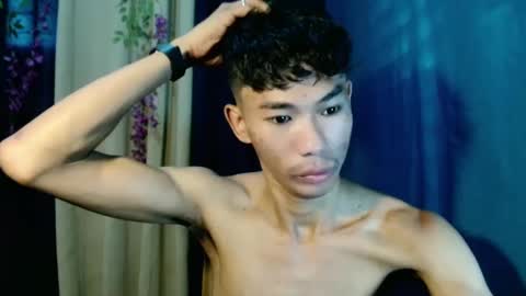 Snapshot of yourdreamboyx chatting on 12-11-24, 04:39 Rence online show from 12-11-24, 04:39