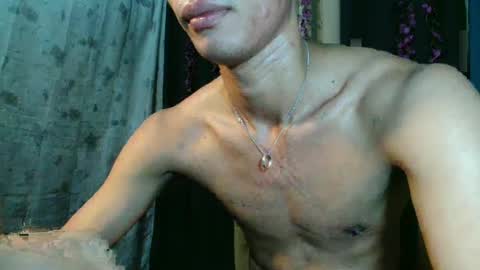 Snapshot of yourdreamboyx chatting on 01-20-25, 01:32 Rence online show from 01-20-25, 01:32