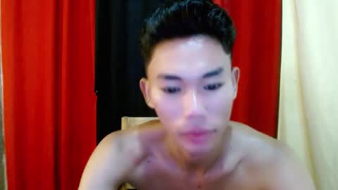 Snapshot of yourdreamboyx chatting on 02-09-25, 01:55 Rence online show from 02-09-25, 01:55