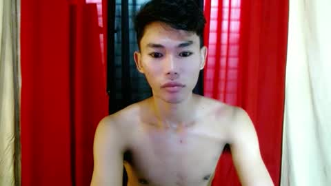 Snapshot of yourdreamboyx chatting on 02-21-25, 02:06 Rence online show from 02-21-25, 02:06
