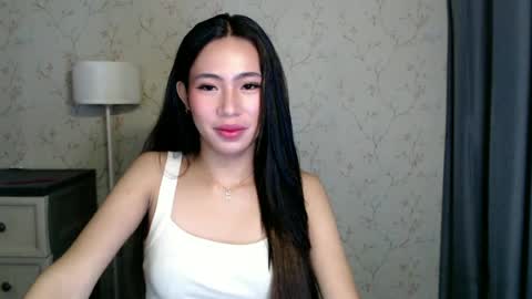 Snapshot of yourdreamgirlgwen chatting on 07-07-26, 10:08 GWENI online show from 07-07-26, 10:08
