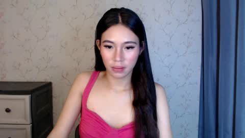 Snapshot of yourdreamgirlgwen chatting on 07-28-26, 03:08 GWENI online show from 07-28-26, 03:08