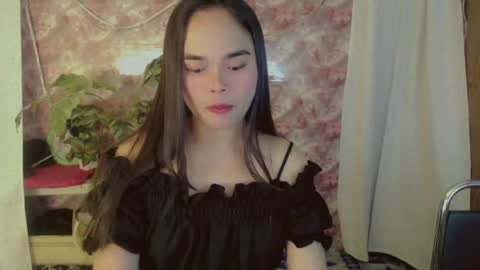 Snapshot of yourdreamgirljenelyn chatting on 06-13-26, 11:52 Alice online show from 06-13-26, 11:52