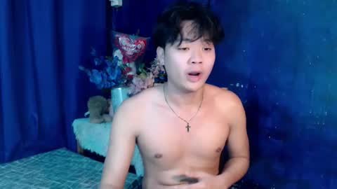 Snapshot of youre_naughtyboy chatting on 11-02-25, 06:27 NaughtyBoy online show from 11-02-25, 06:27