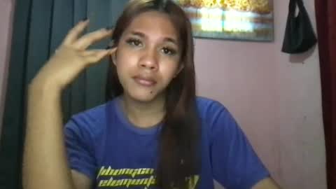 Snapshot of yourehot_princess chatting on 06-19-26, 06:51 yourehot_princess online show from 06-19-26, 06:51