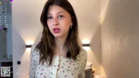 Emilia online show from 04-14-26, 08:09