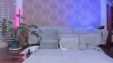 Snapshot of youreyesgazm chatting on 07-04-26, 09:59 Mary online show from 07-04-26, 09:59