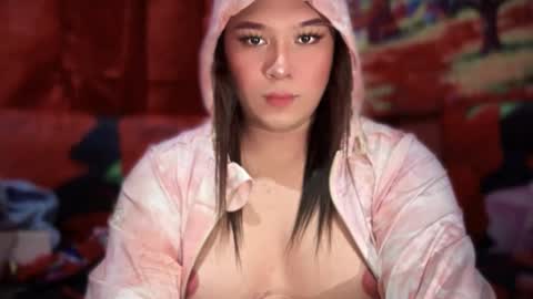 yourfairy_amoreen online show from 12-01-25, 10:48