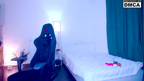 yourfairyalice_ online show from 07-14-26, 04:17